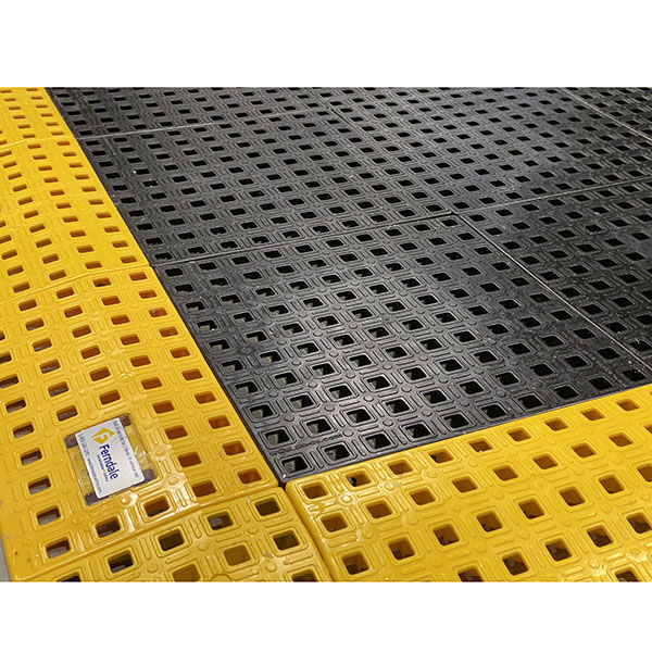 Non-Slip Floor Mat