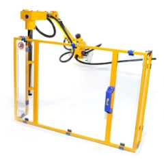 A product image of a milling machine safety guard with a flat shield. A large safety guard with a large, flat, polycarbonate window with a blue handle.